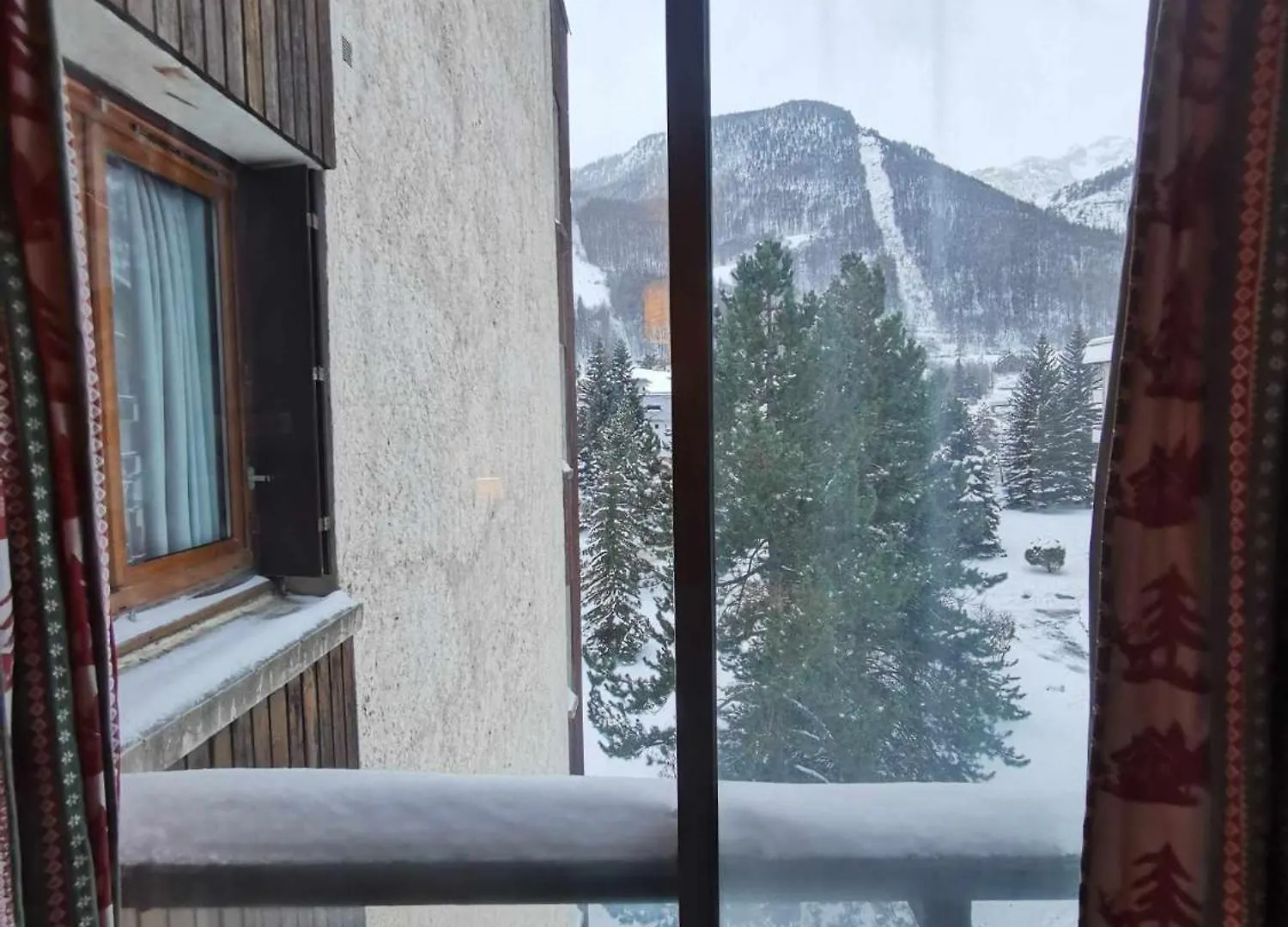 Grand Appartement 4 Pers, Face Aux Pistes La Salle-les-Alpes 0*,  Γαλλία